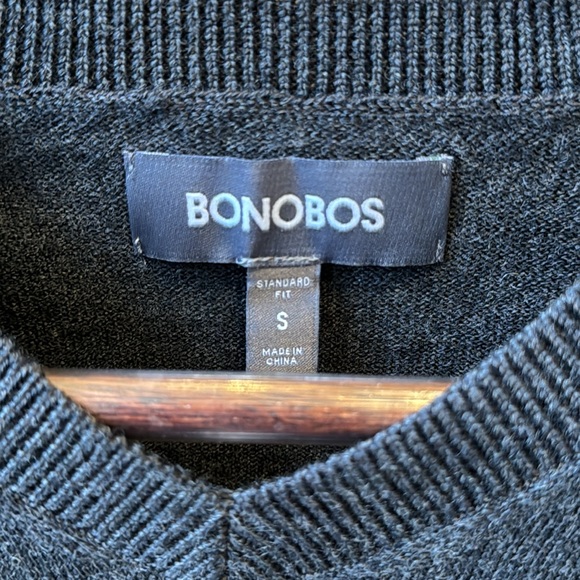 Bonobos Charcoal V Neck Sweater 100% Merino Wool Size S Standard Fit - Picture 3 of 8